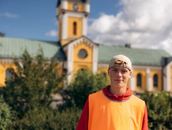 'Ansökan till våra populära feriejobb öppnar 1 april' bild