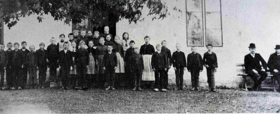 Skolfoto från Borgholms folkskola 1910